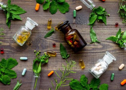 The Secrets of Herbal Medicine: Ancient Wisdom for Modern Living