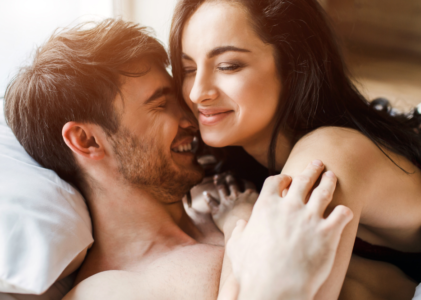 De ce preferă femeile filmele de sex romantic